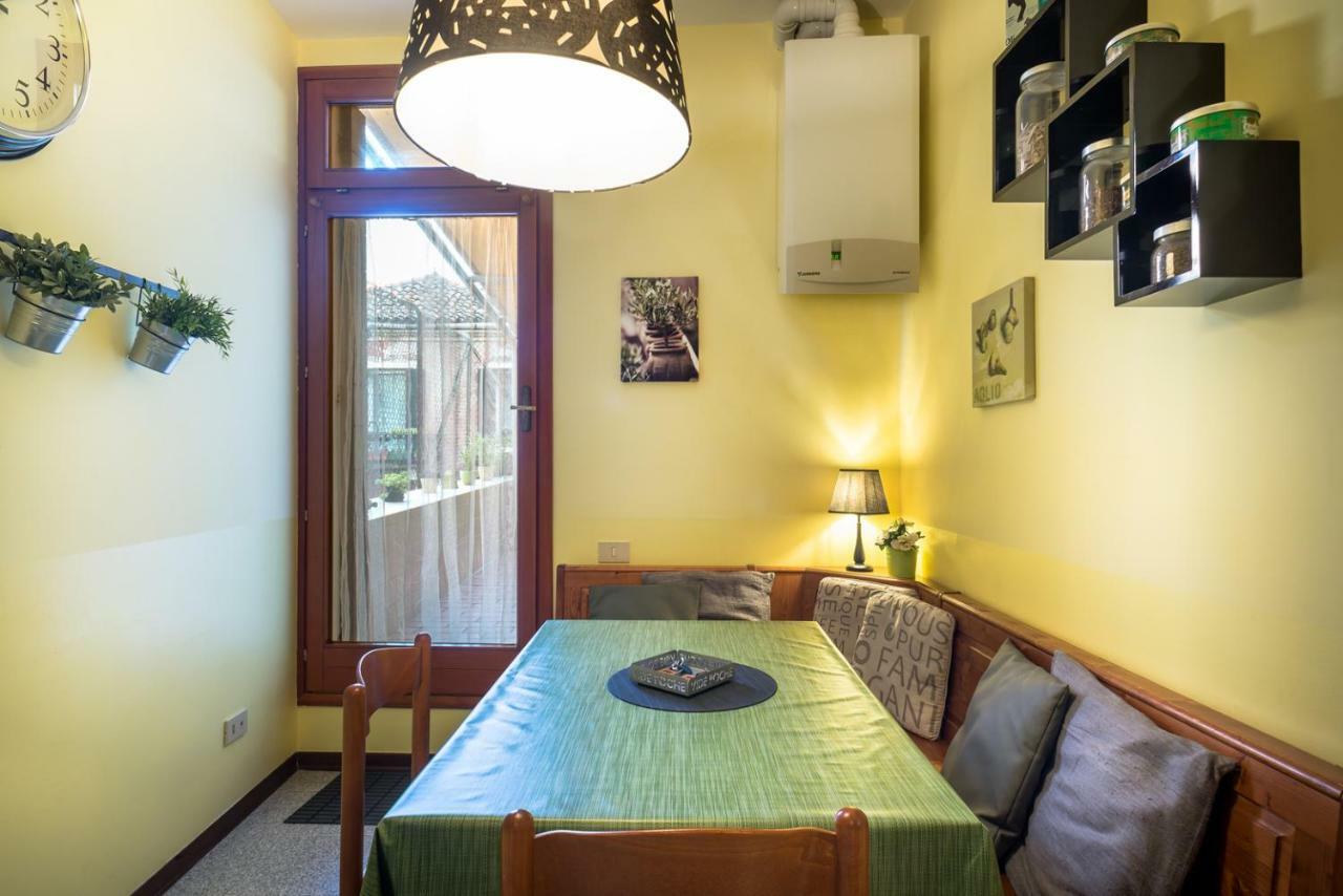 Terrazzina - Romantic Pied A Terre At The Heart Of Cannaregio District Венеция Экстерьер фото