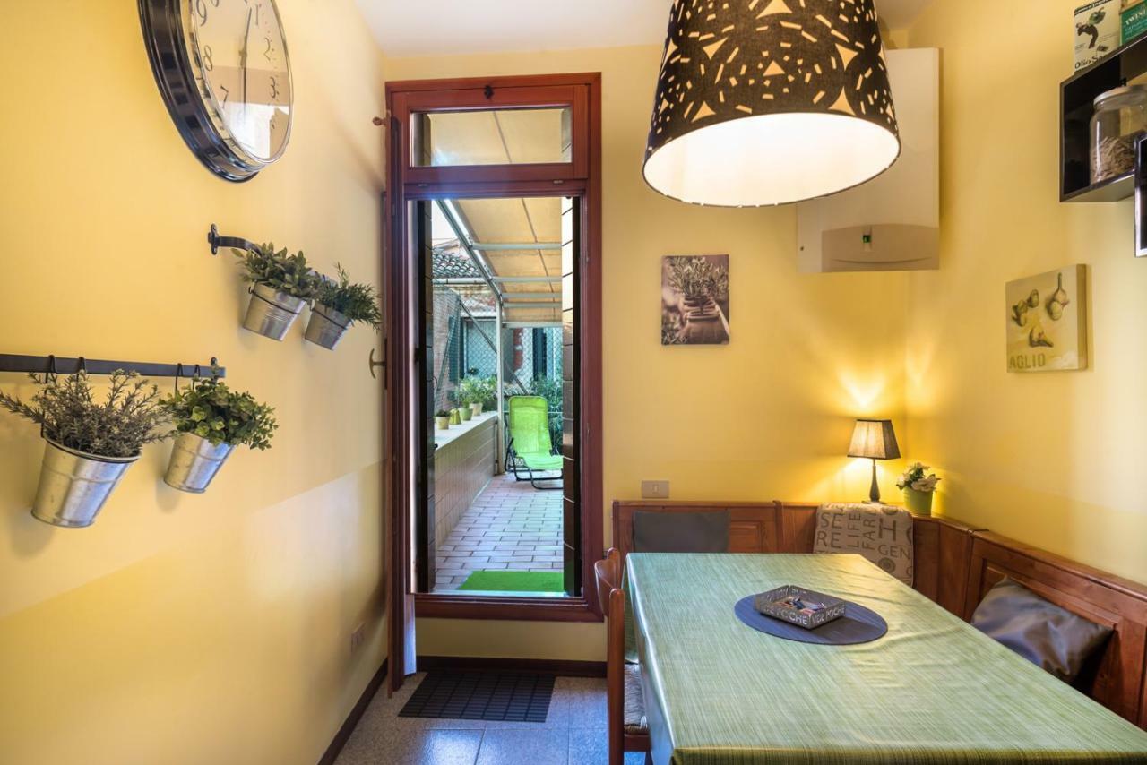 Terrazzina - Romantic Pied A Terre At The Heart Of Cannaregio District Венеция Экстерьер фото